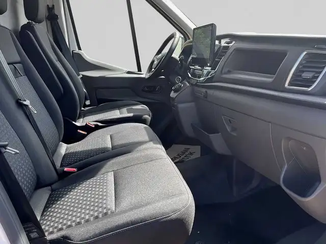 Ford E-Transit view 3