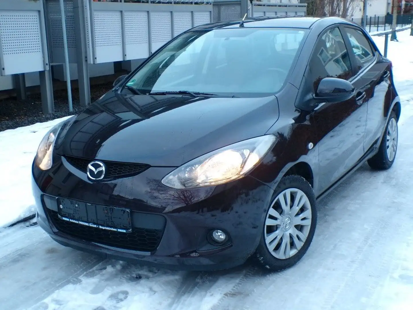 Mazda 2 Lim. 1.5 Independence/Klima/Multi./HiFi/1.Hand Schwarz - 1