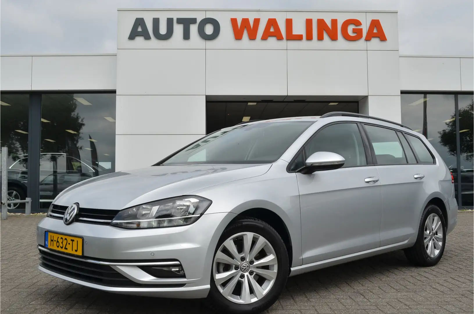 Volkswagen Golf Variant 1.0 TSI Comfortline Carplay | Stoelverwarming | 1/ Grigio - 1