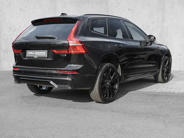 Volvo XC60 view 4