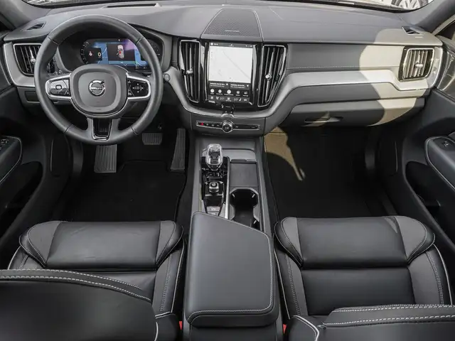 Volvo XC60 view 10