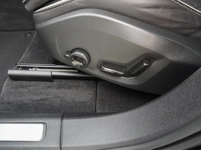 Volvo XC60 view 16