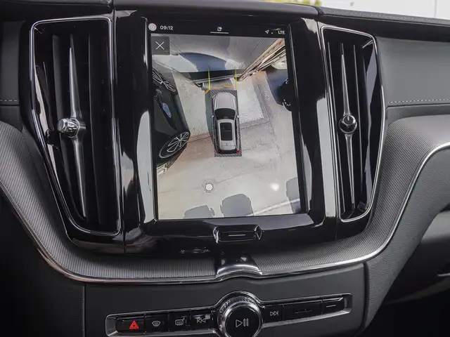 Volvo XC60 view 13