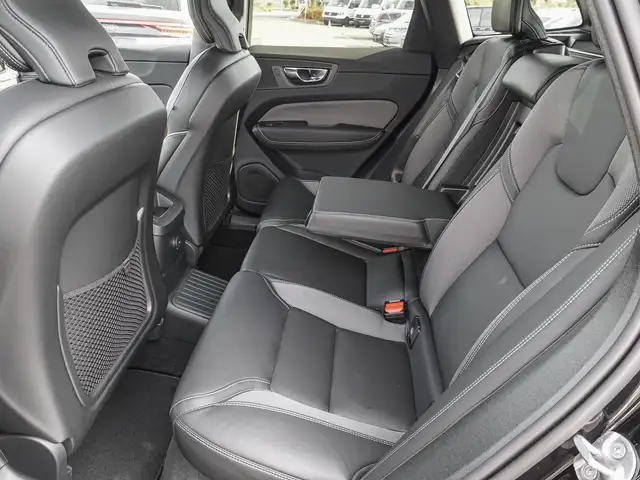 Volvo XC60 view 17