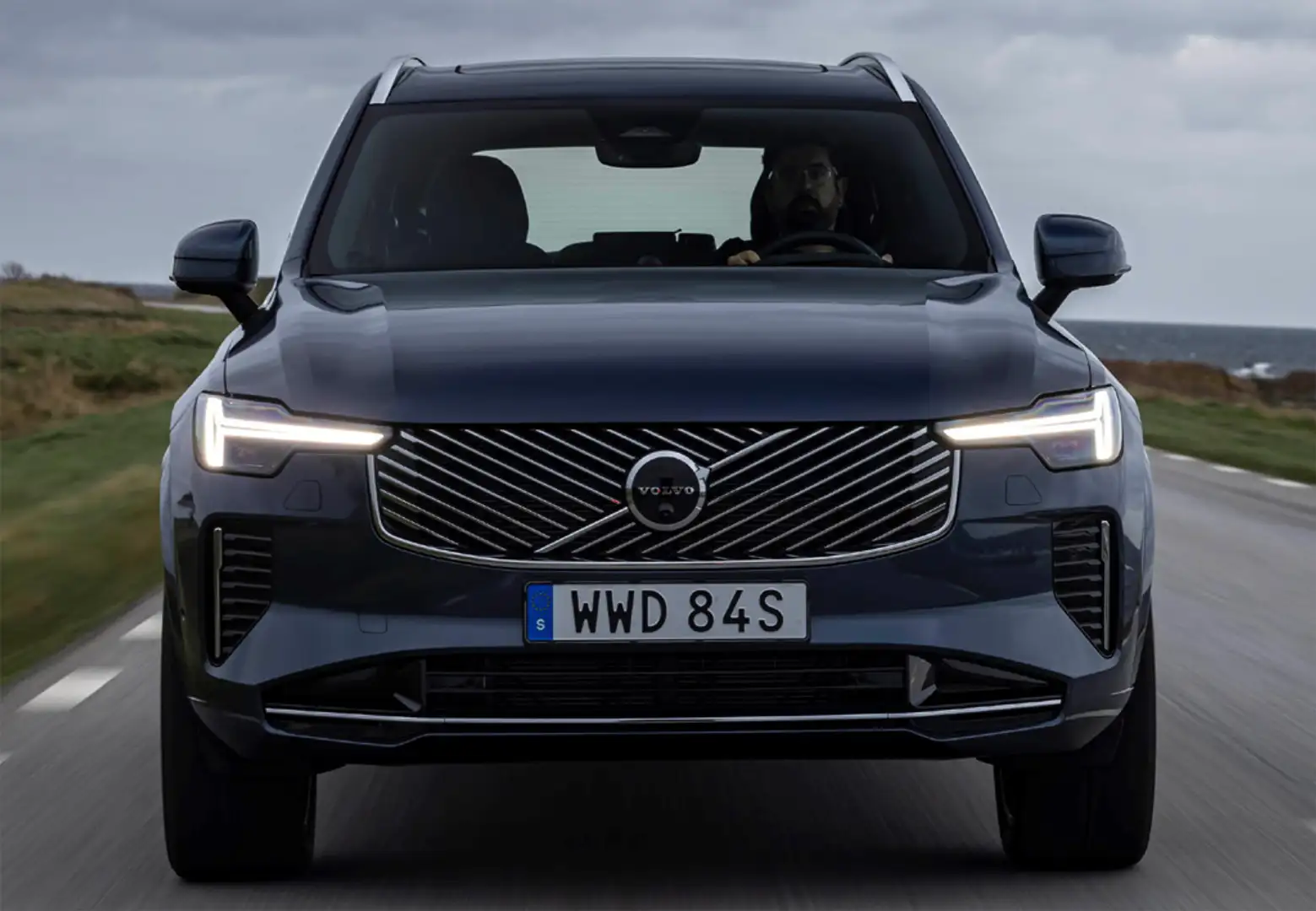 Volvo XC90 B5 Momentum 7pl. AWD Aut. Blanco - 1