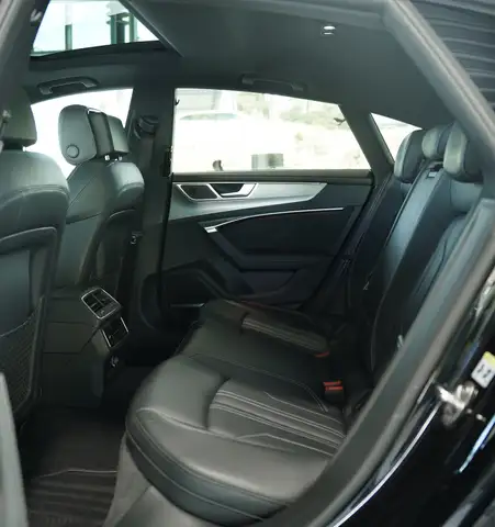 Audi A7 view 24
