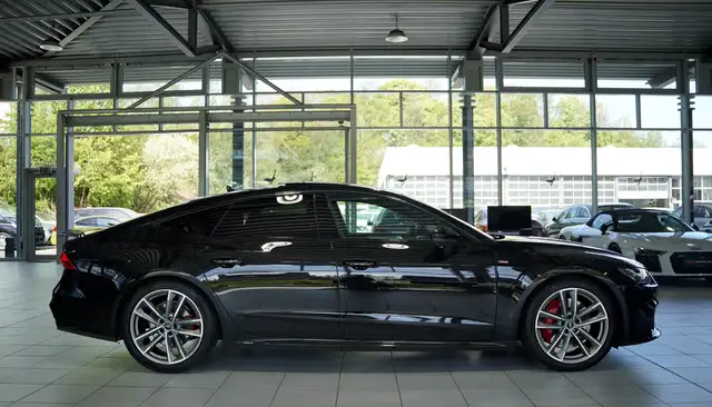 Audi A7 view 7