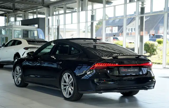 Audi A7 view 13