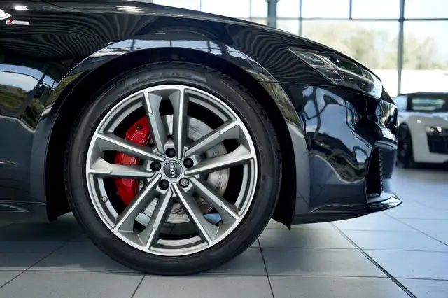 Audi A7 view 8