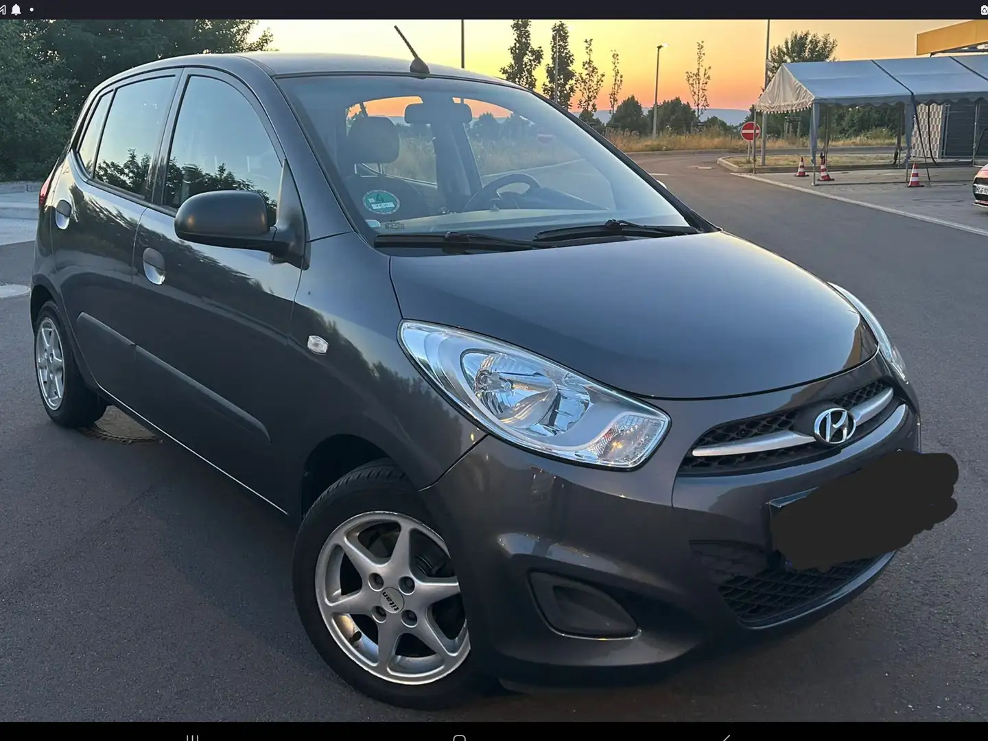Hyundai i10 1.1 Classic Gris - 2