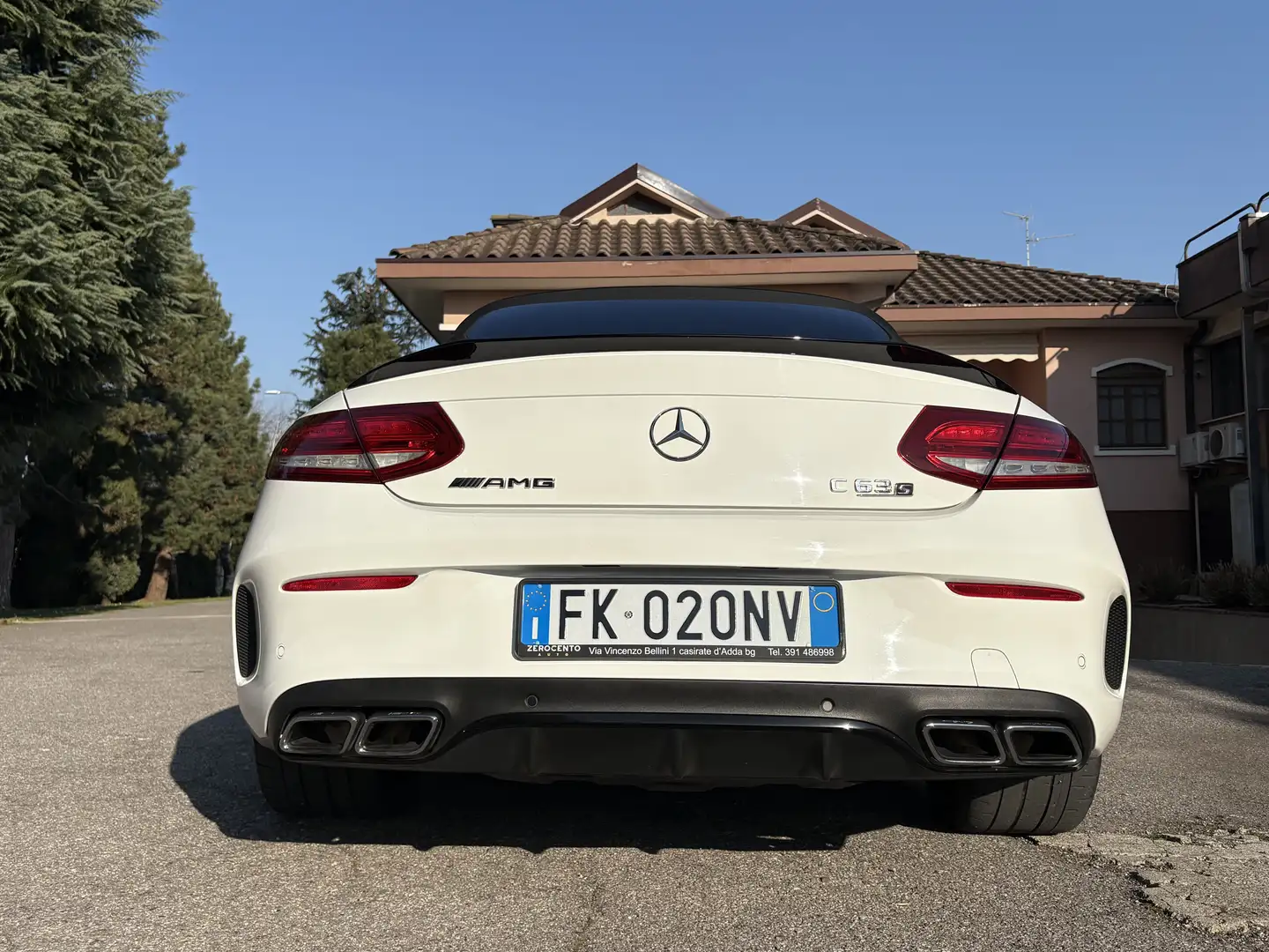 Mercedes-Benz C 63 AMG Cabrio S auto - 2