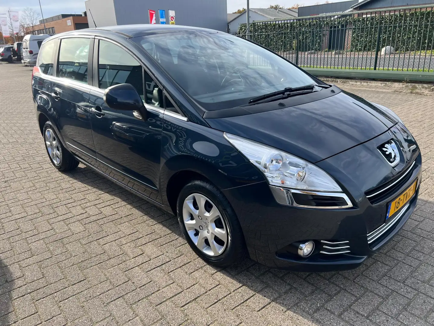Peugeot 5008 1.6 VTi Active 5p. Bleu - 2