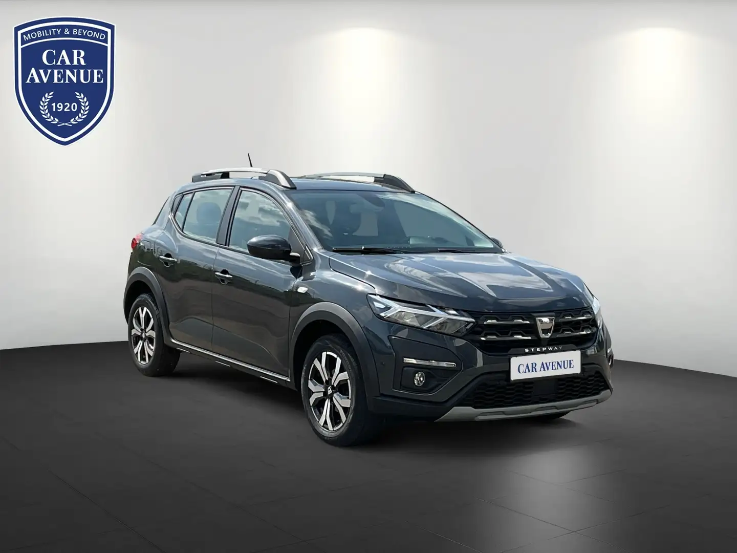 Dacia Sandero Stepway Comfort TCe 90 CVT Grijs - 2