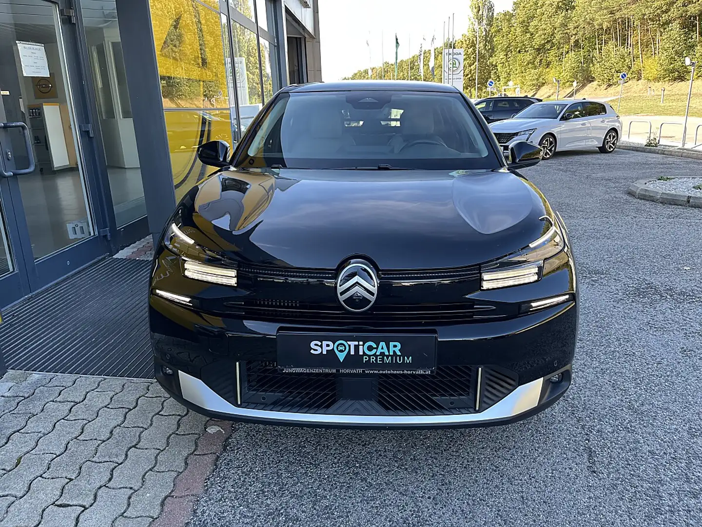 Citroen C4 PureTech 130 EAT8 Max!NAVI,KAMERA,LED,ACC,TOP! Schwarz - 2