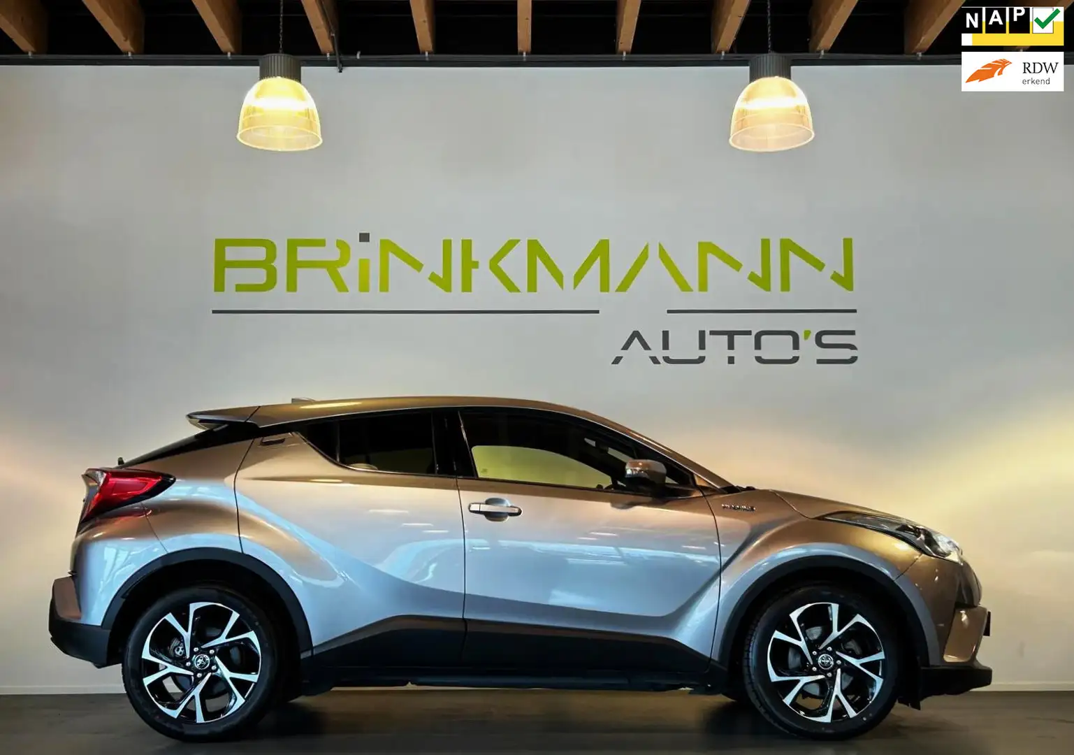 Toyota C-HR 1.8 Hybrid Dynamic - Camera - Verw. stoelen - BTW Gris - 1