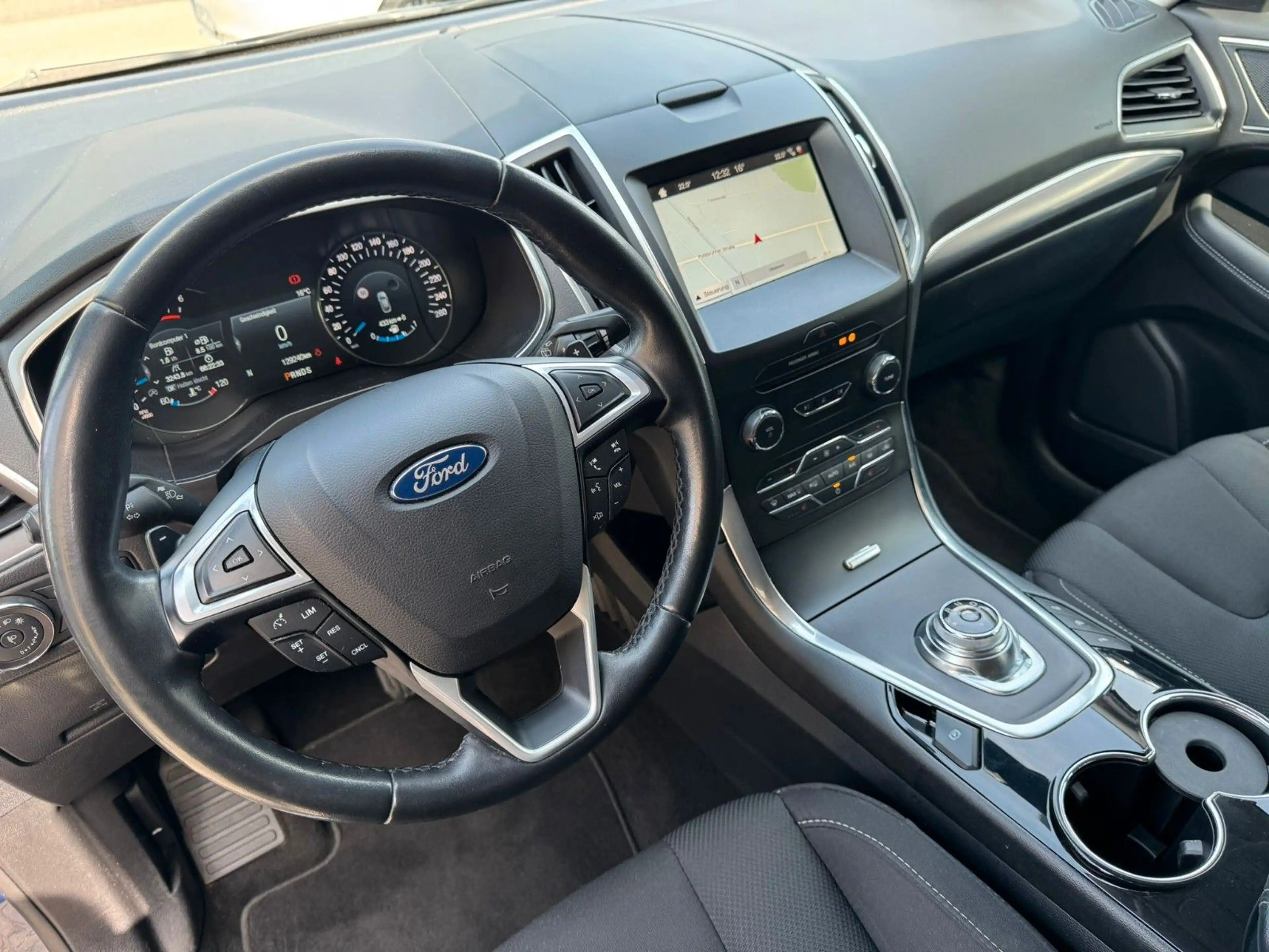 Ford S-Max Titanium 2.0 Aut. NAVI*R-KAM* — photo 8