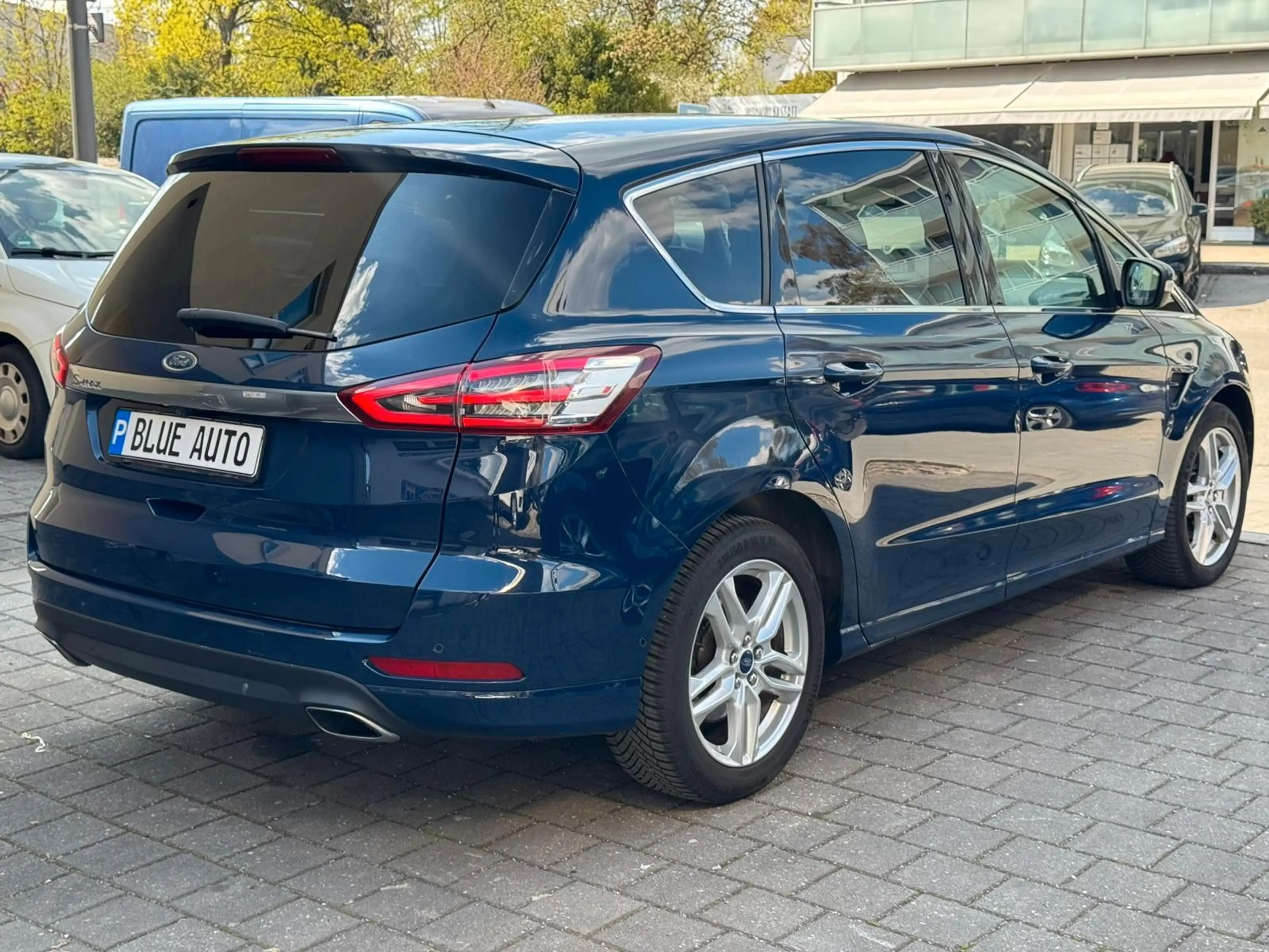 Ford S-Max Titanium 2.0 Aut. NAVI*R-KAM* — photo 6