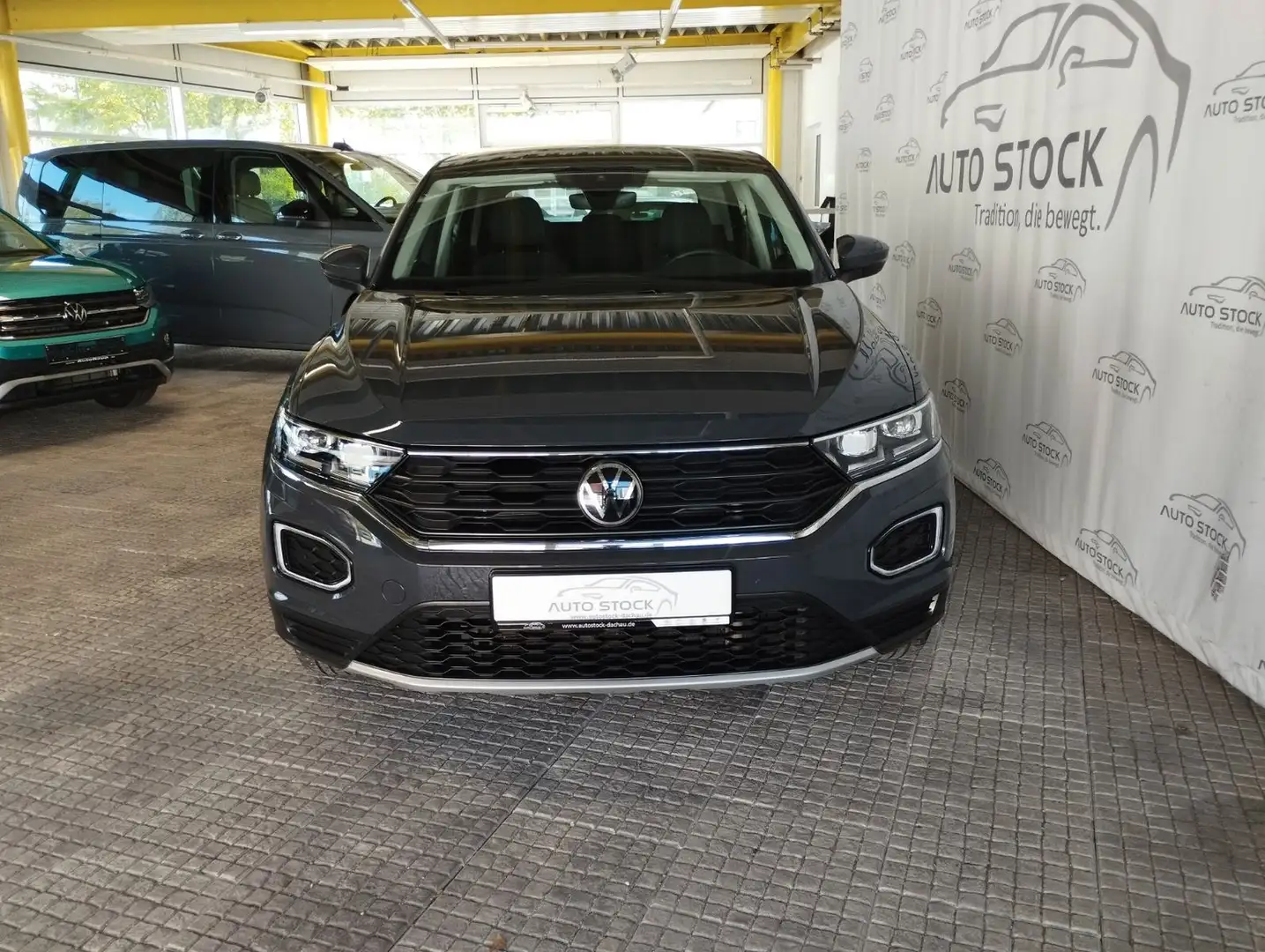 Volkswagen T-Roc 1.5 TSI DSG Style LED PDC Sitzheiz. App Co Grigio - 2