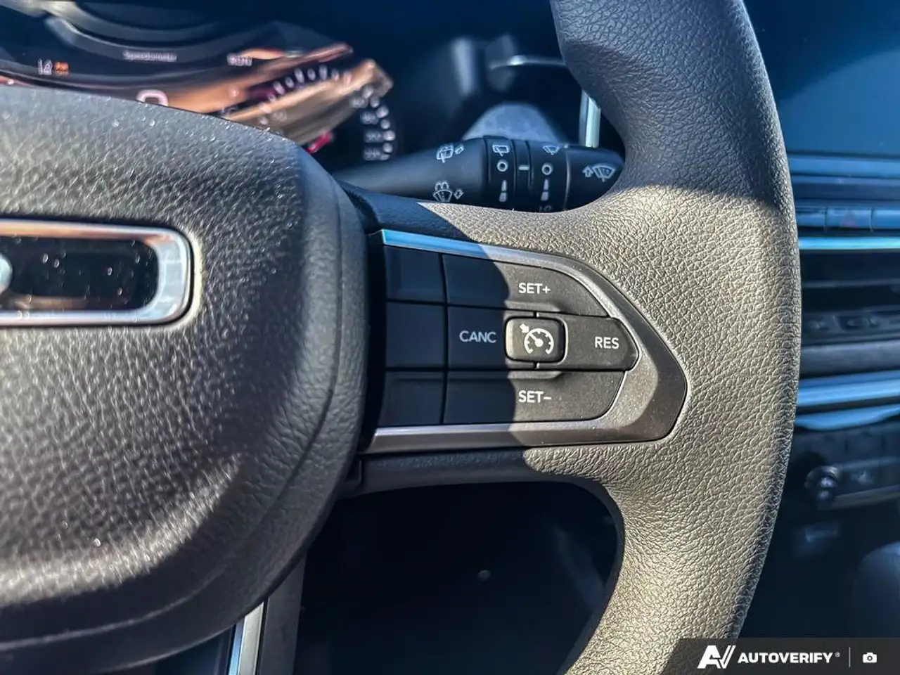 Jeep Compass photo Jeep Compass