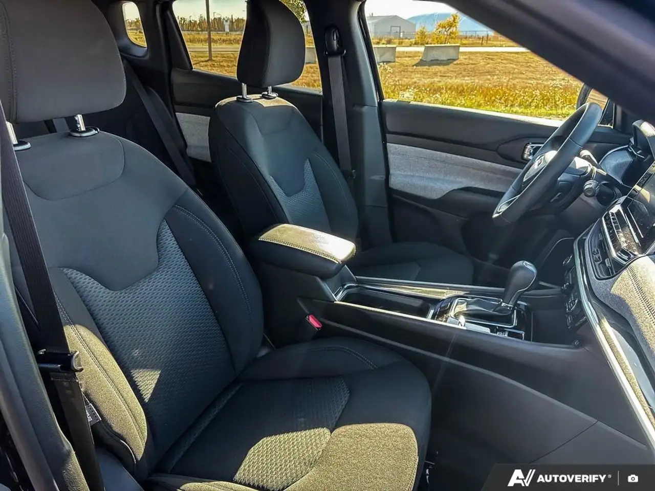 Jeep Compass photo Jeep Compass
