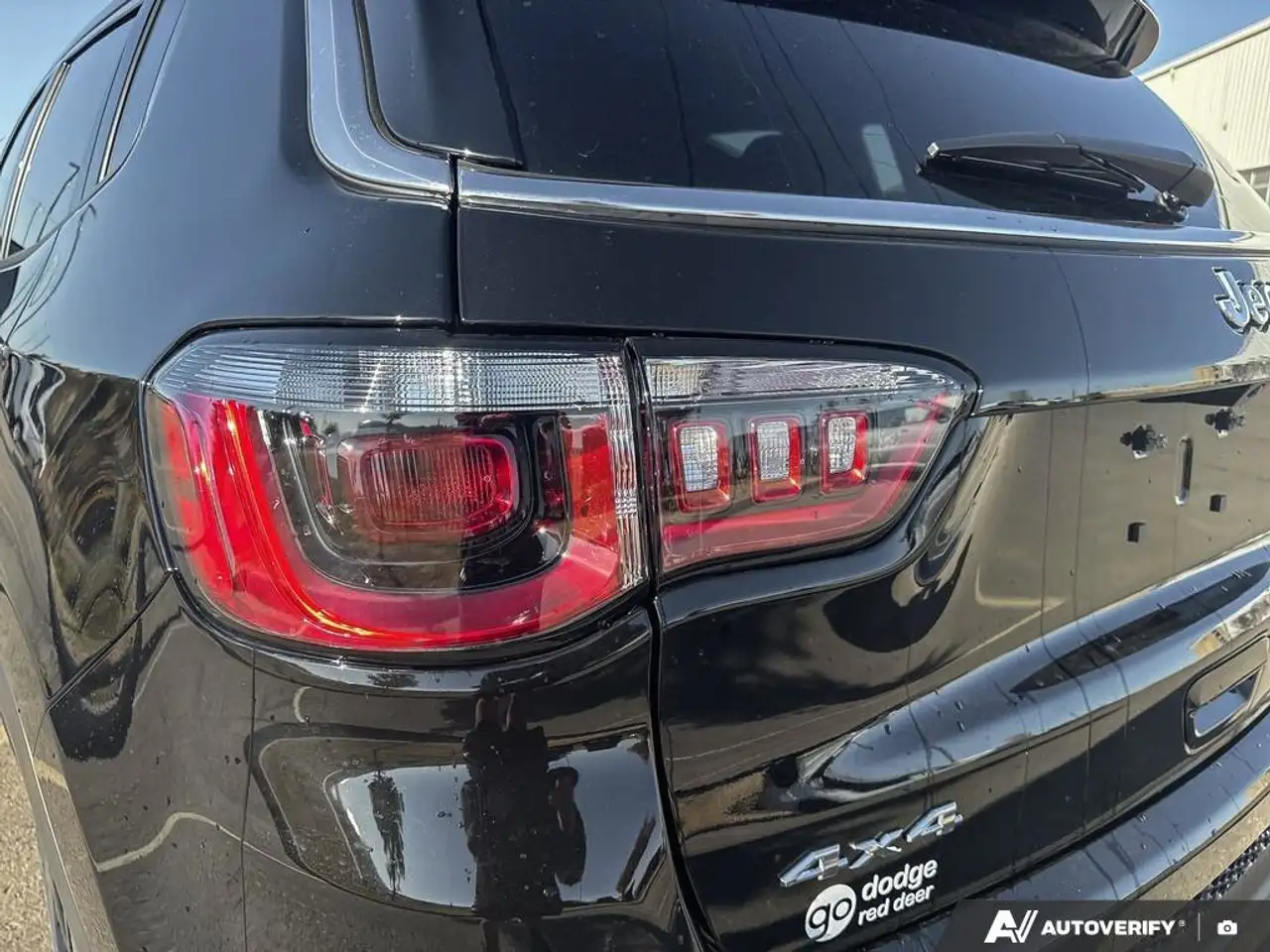 Jeep Compass photo Jeep Compass