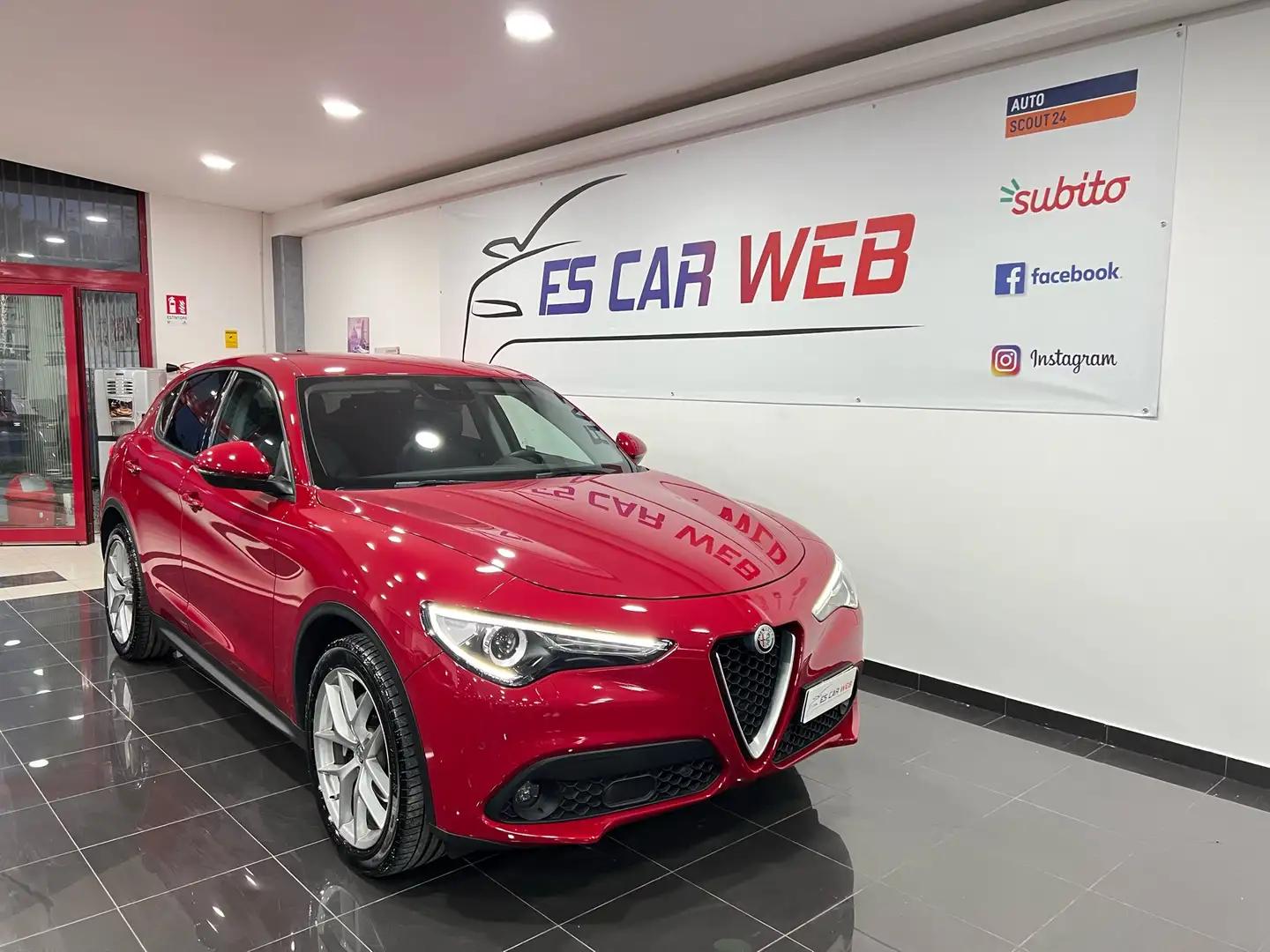 Alfa Romeo Stelvio 2.2 AT8 Executive Q4 180cv Rouge - 1