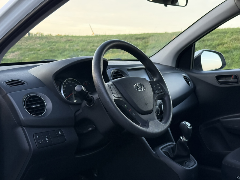 Hyundai i10 1.0i Comfort | Cruise Control | Apple Carplay | Ai — photo 9