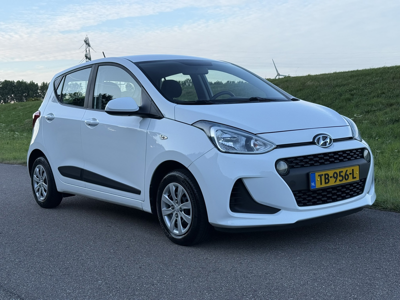 Hyundai i10 1.0i Comfort | Cruise Control | Apple Carplay | Ai — photo 3
