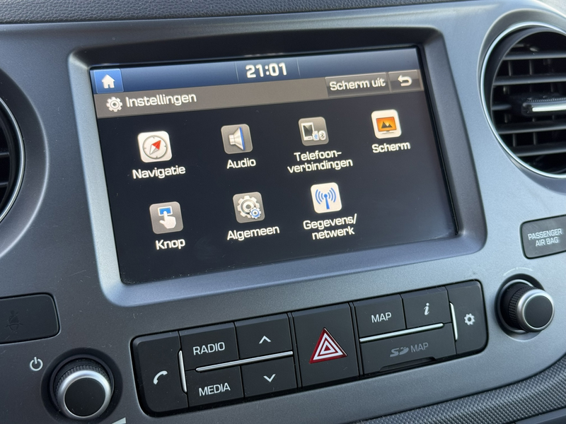 Hyundai i10 1.0i Comfort | Cruise Control | Apple Carplay | Ai — photo 12