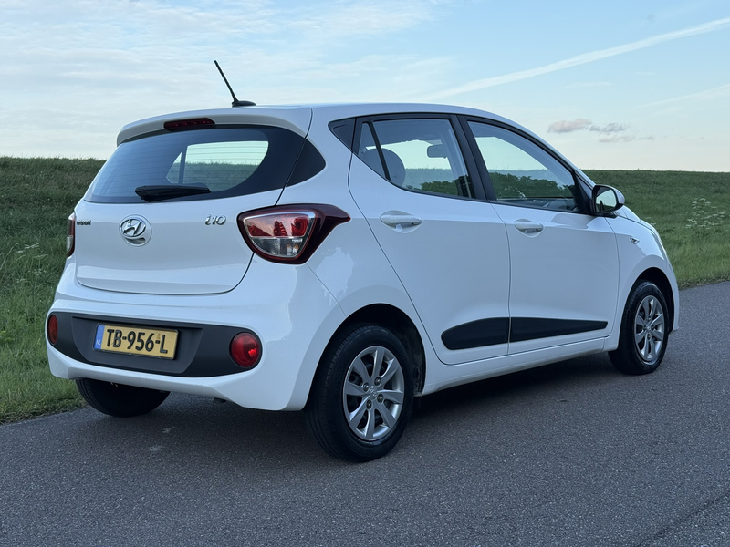 Hyundai i10 1.0i Comfort | Cruise Control | Apple Carplay | Ai — photo 4