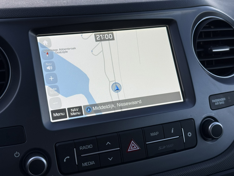 Hyundai i10 1.0i Comfort | Cruise Control | Apple Carplay | Ai — photo 13