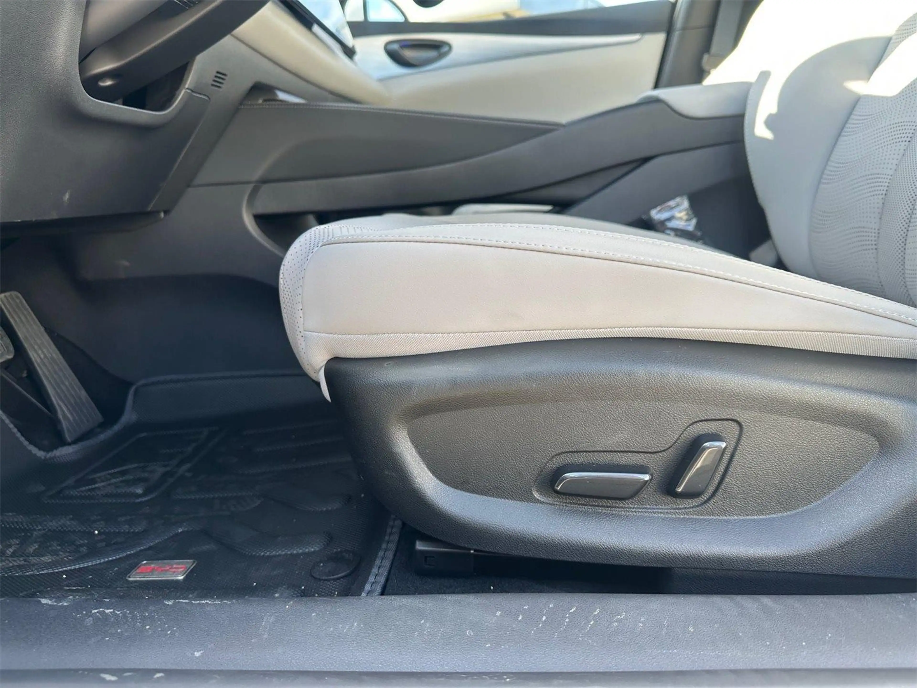 BYD Seal 6 DM-i Touring Comfort — photo 7