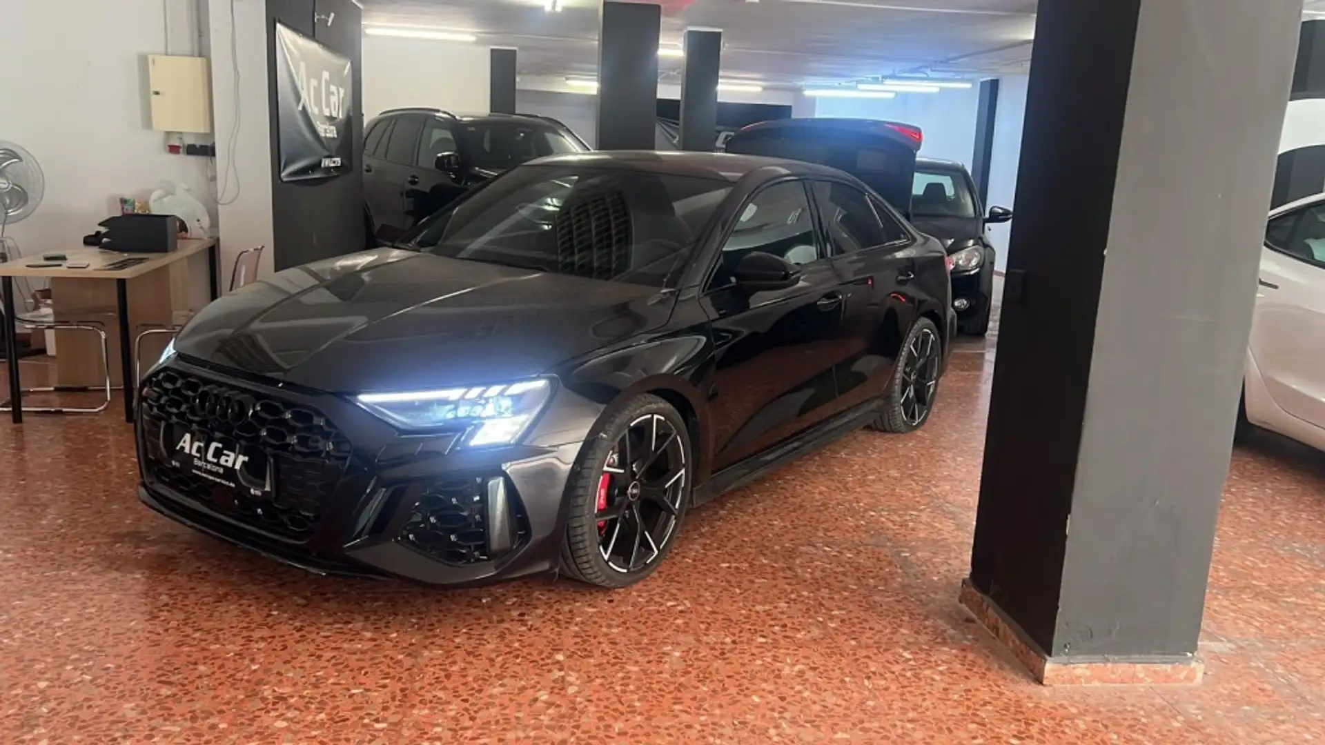 Audi RS3 Sedán quattro S tronic Schwarz - 1