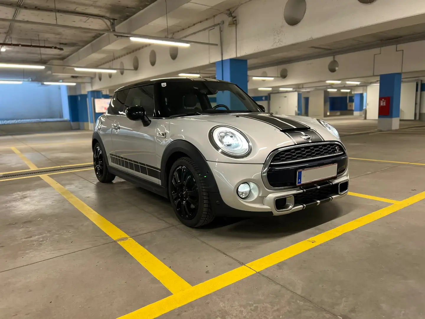 MINI Cooper S MINI Cooper S F56 JCW Optic Remus Sport top gepflegt und frisches Service Sportwagen / Coupé Silber - 1