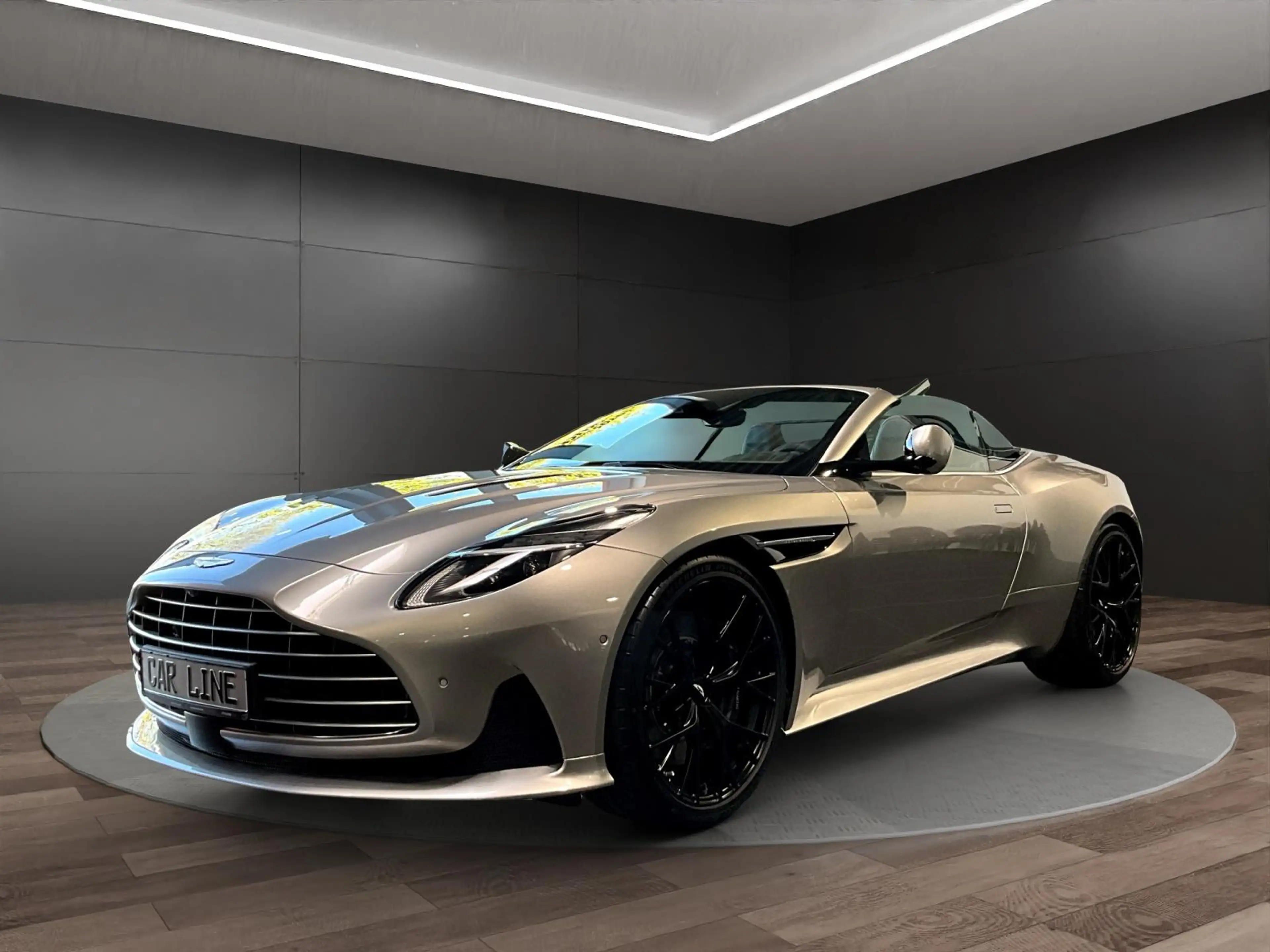 Aston Martin DB12 Volante Roadster*MATRIX-LED*360°*21"* — photo 6