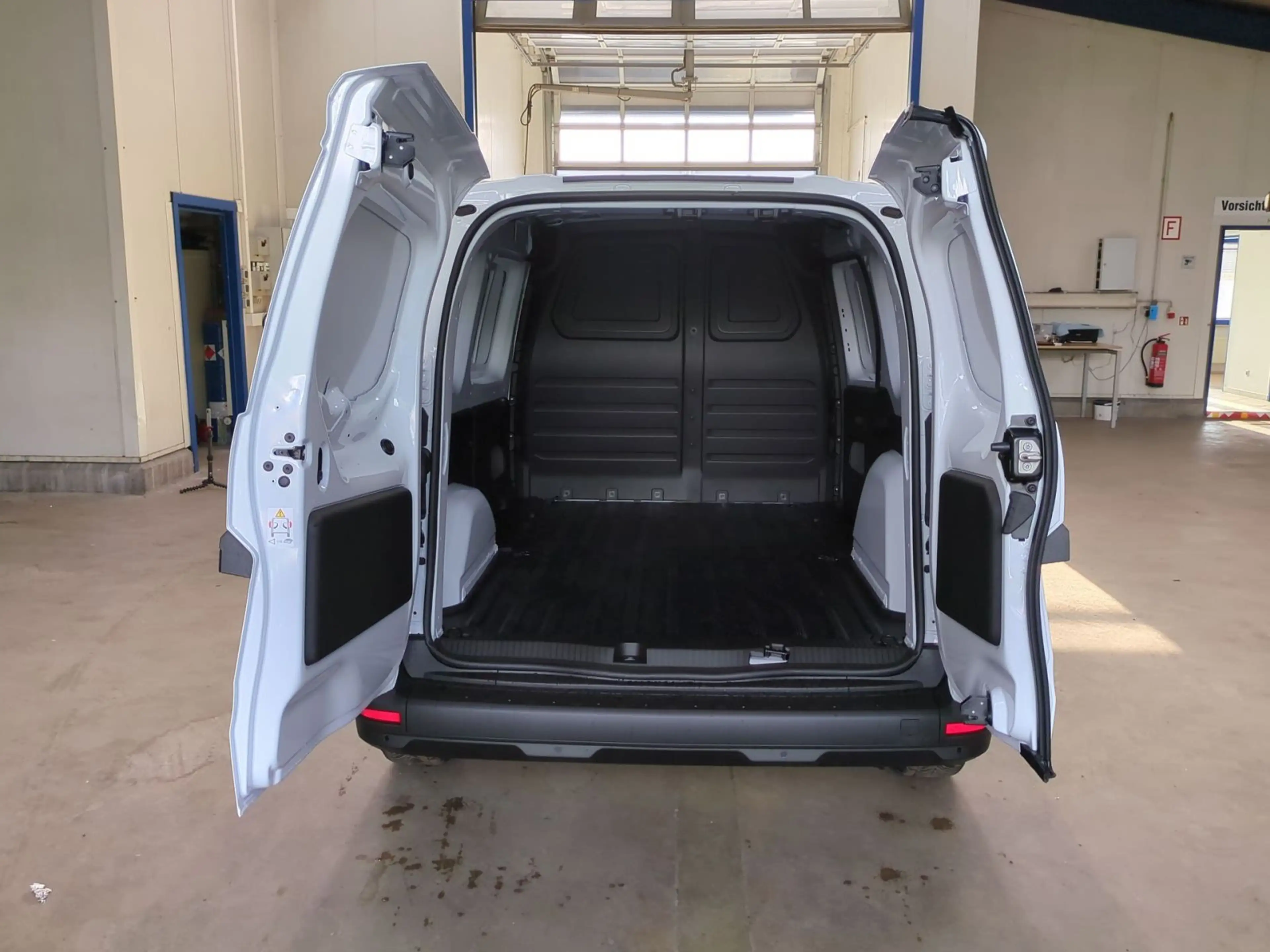 Renault Kangoo III 1.3 TCe100 Edition ONE — photo 10