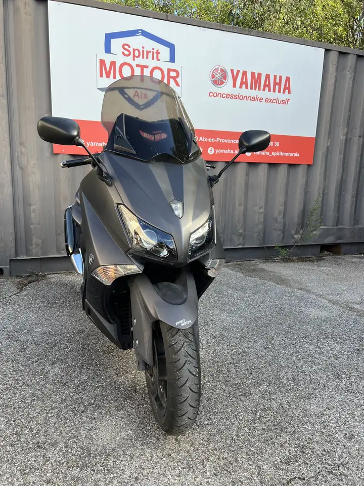 Yamaha Tmax 530