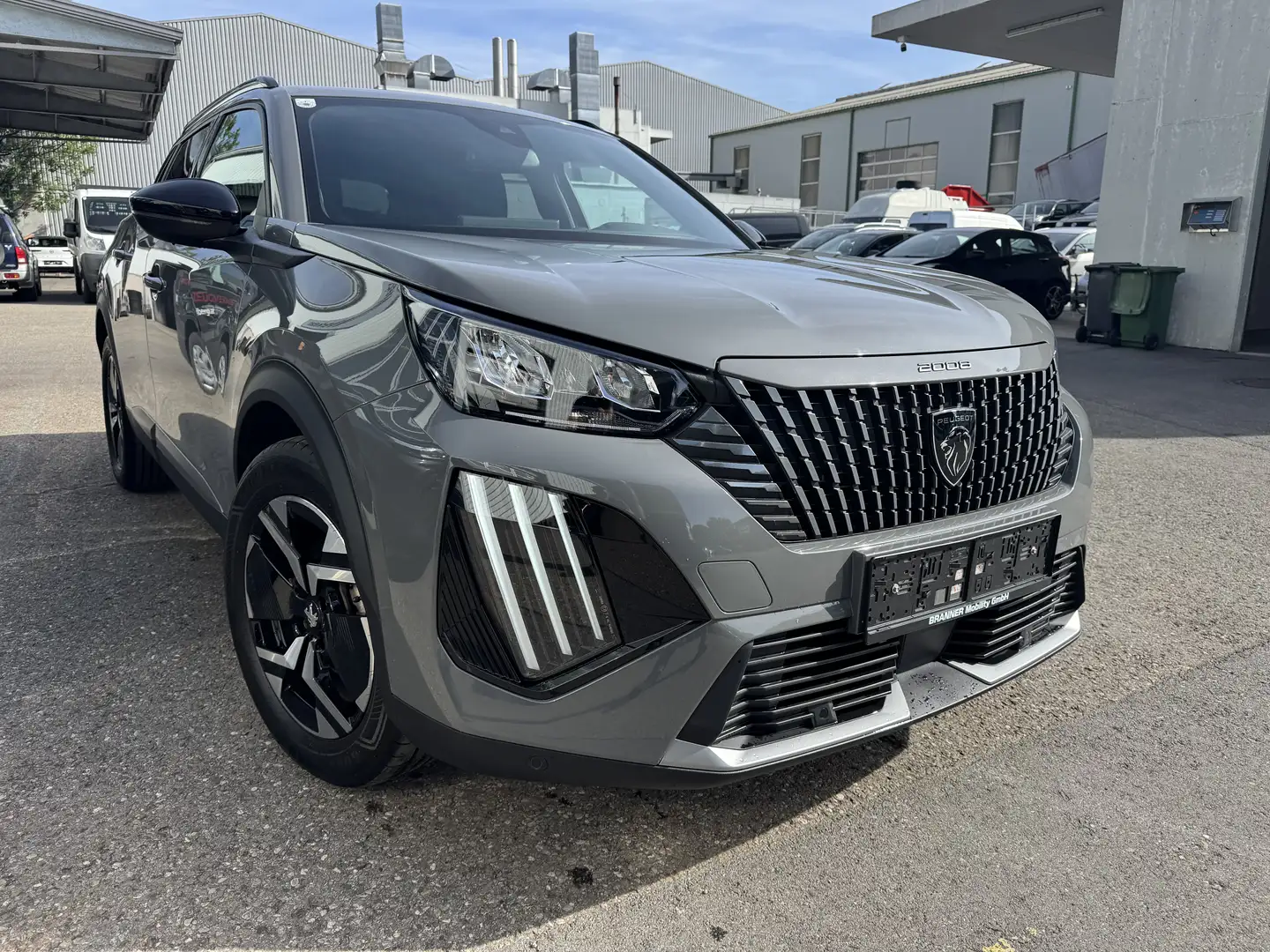 Peugeot 2008 2008 PureTech 130 S Grau - 2