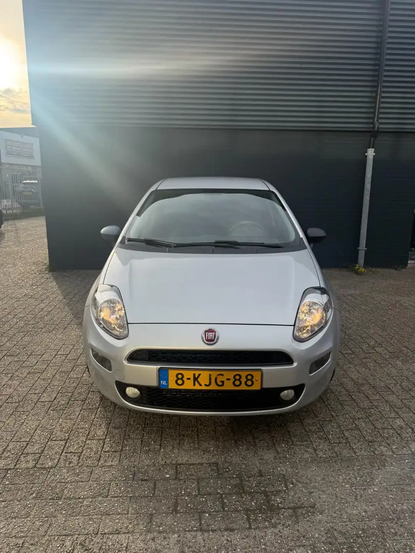 Fiat Punto Evo 0.9 TwinAir Pop Grau - 2