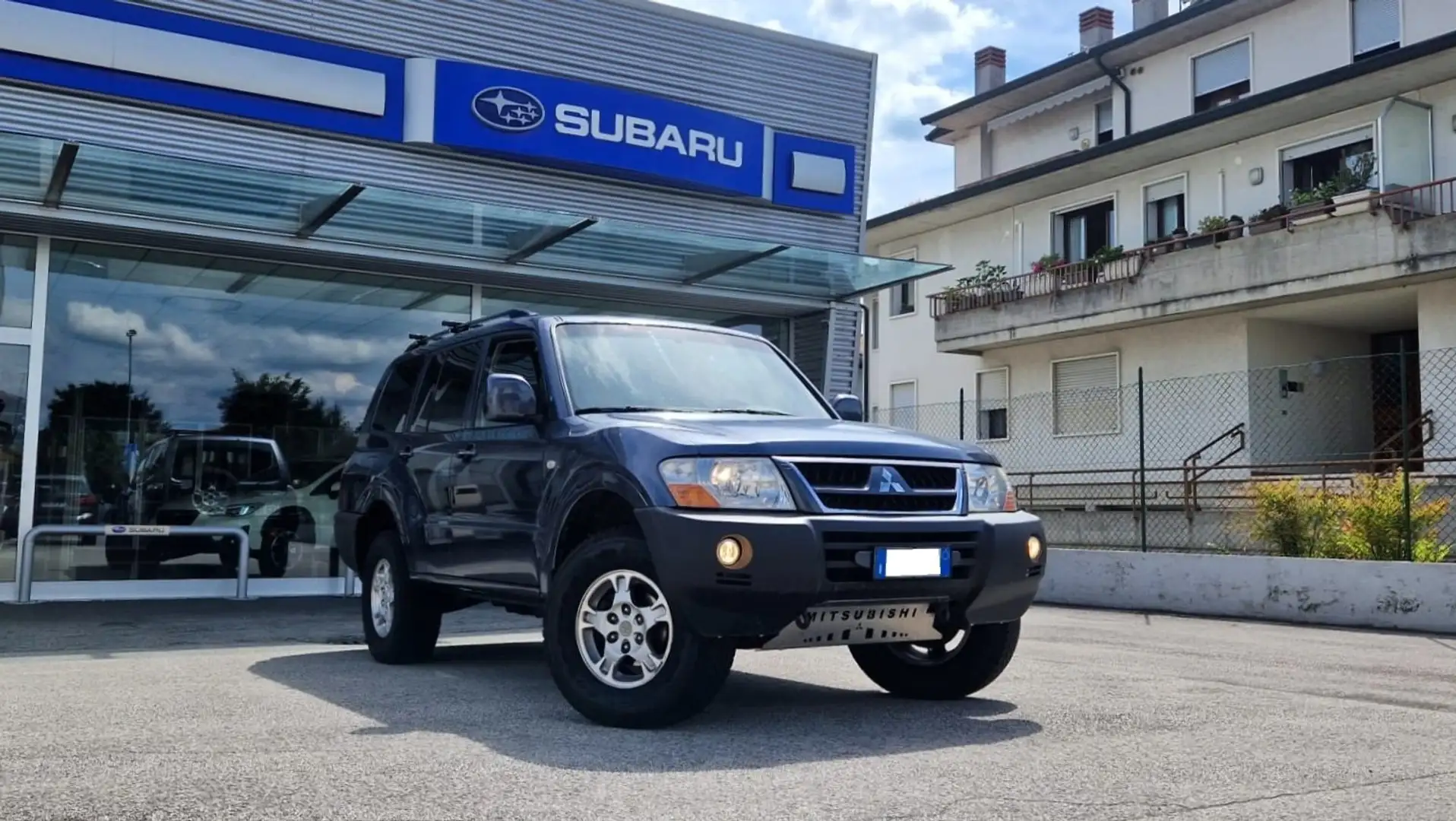 Mitsubishi Pajero 3.2 tdi 16v di-d Intense automatico - 7 posti Gris - 1