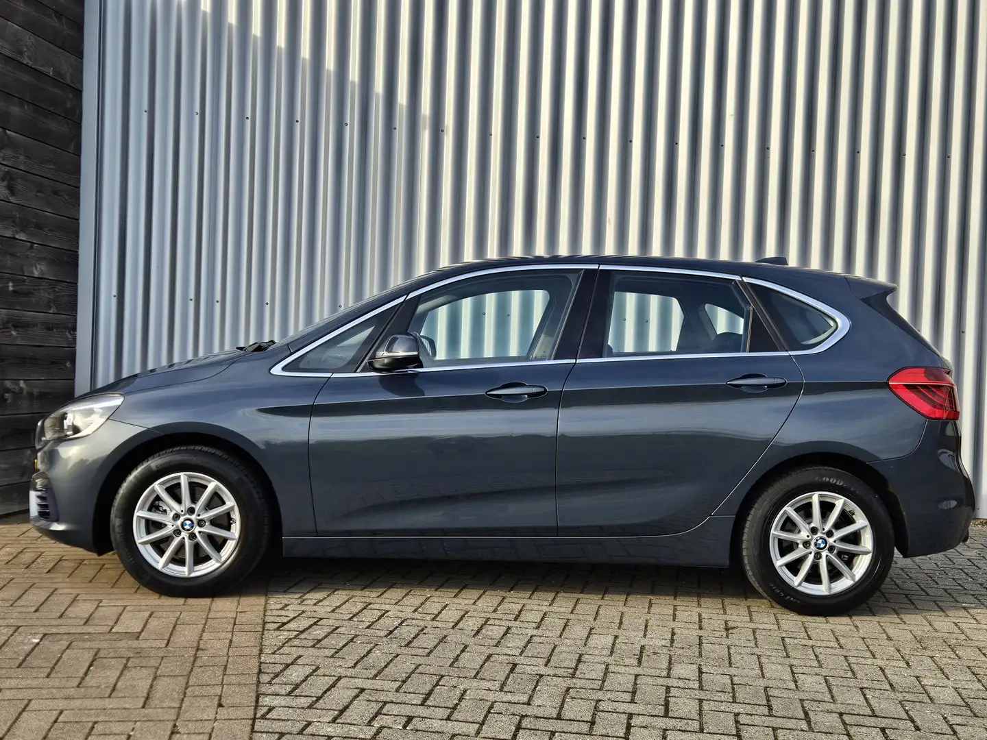 BMW 218 2-serie Active Tourer 218i Executive /PDC/Navi/Cru Grigio - 2