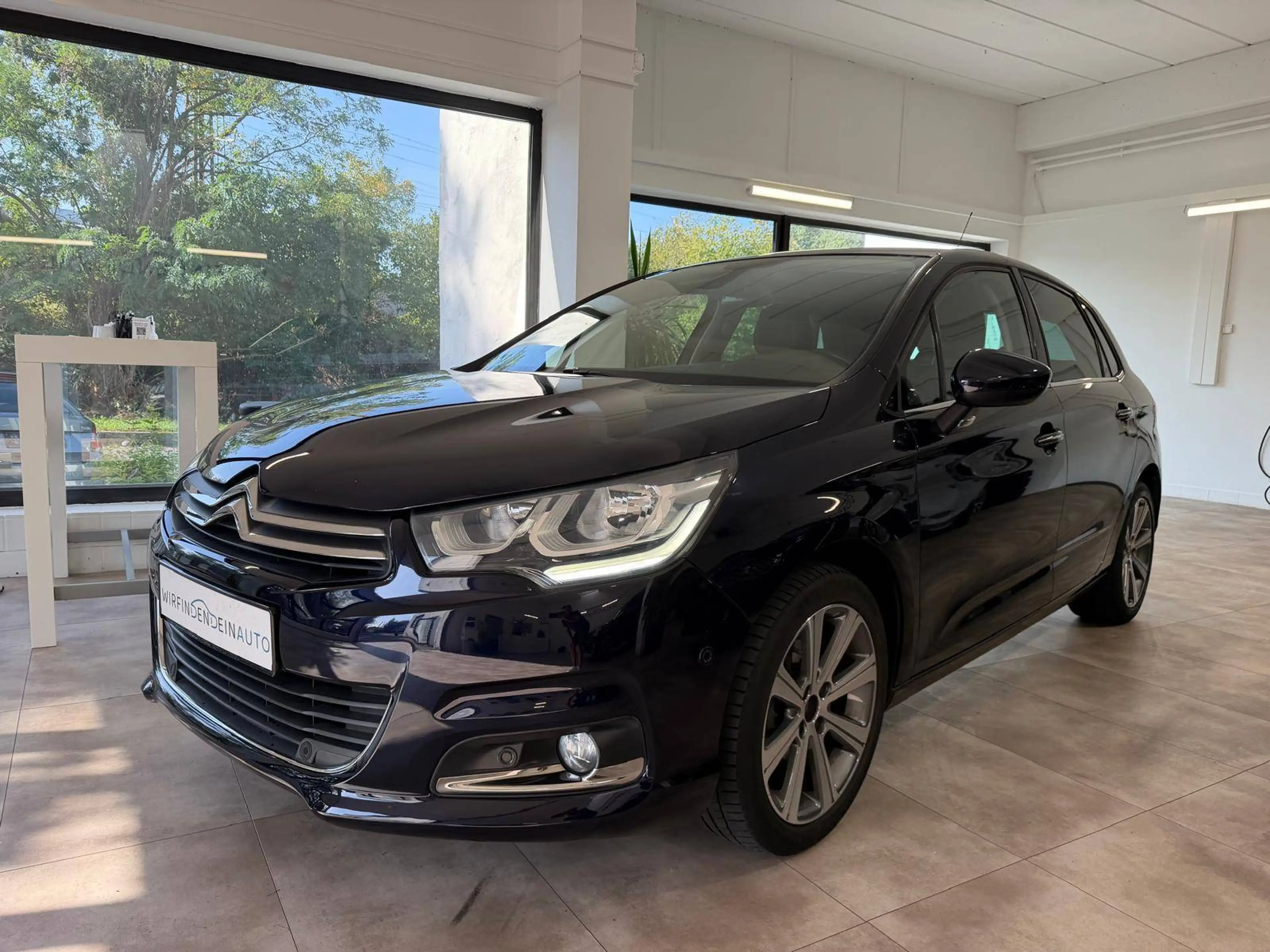 Citroen C4 C4 Shine*Sonderlack*LED*NAVI*Tempo*Autom.*AHK — photo 3
