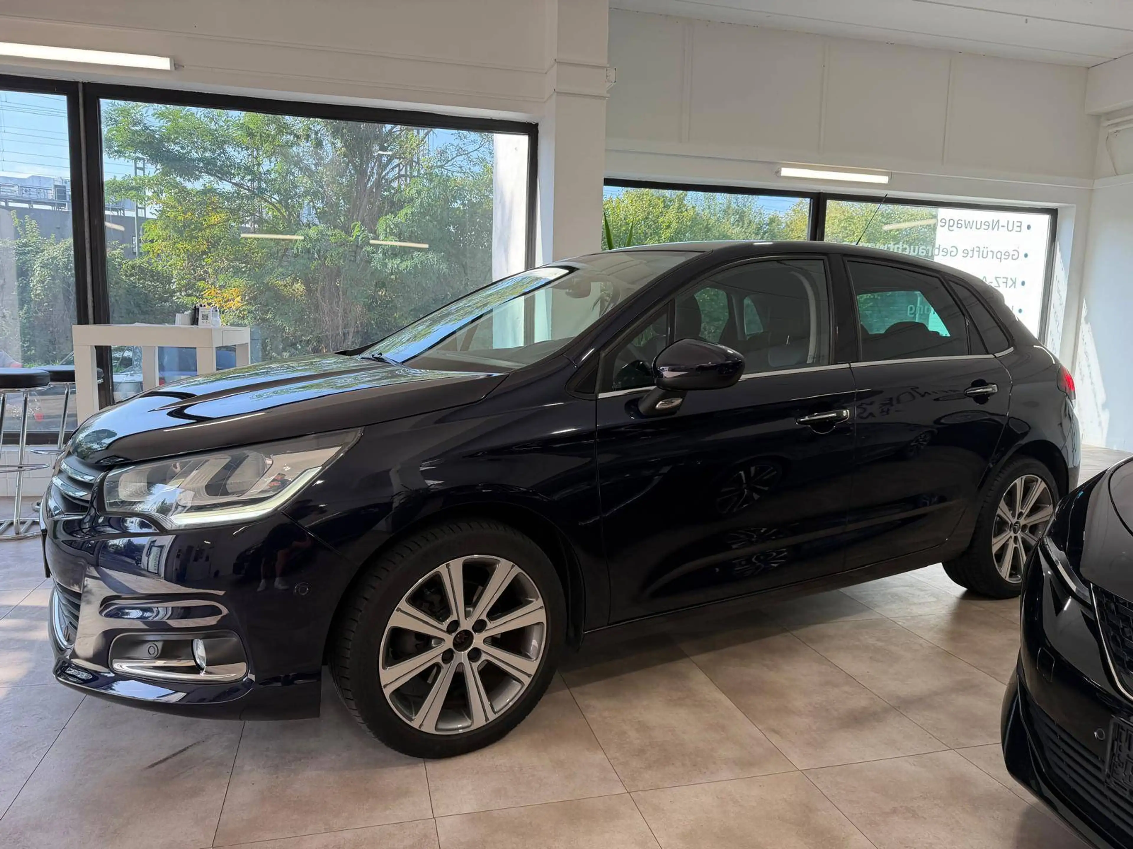 Citroen C4 C4 Shine*Sonderlack*LED*NAVI*Tempo*Autom.*AHK — photo 4