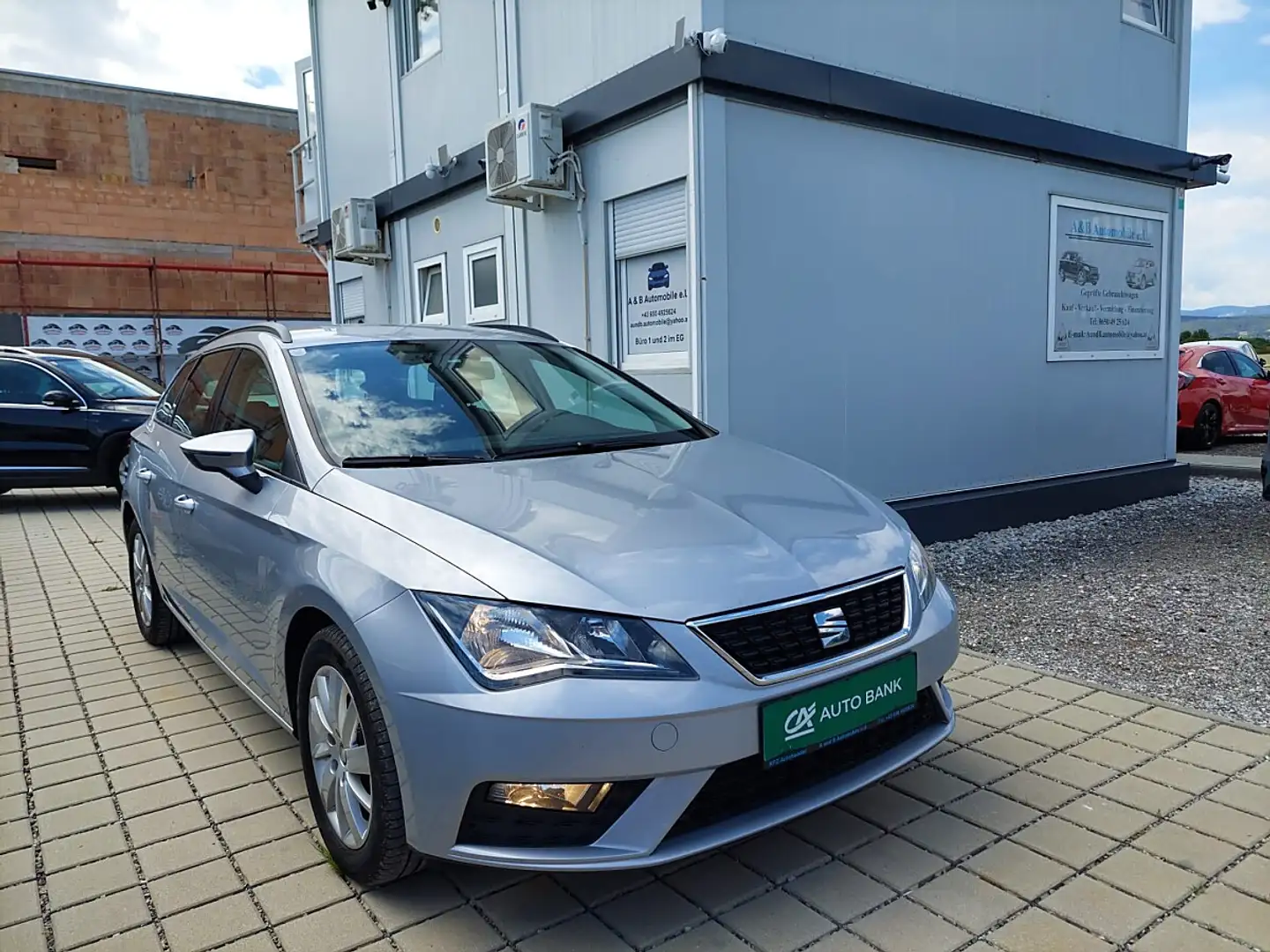 SEAT Leon ST Style 1,6 TDI Erster Besitz Silber - 1