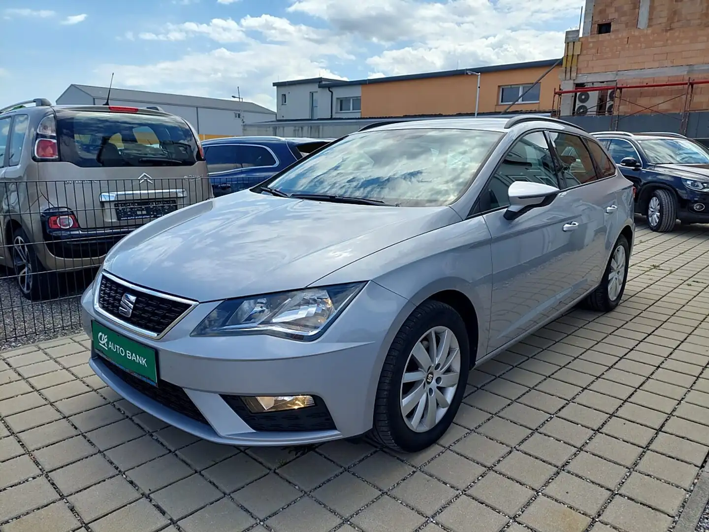 SEAT Leon ST Style 1,6 TDI Erster Besitz Silber - 2