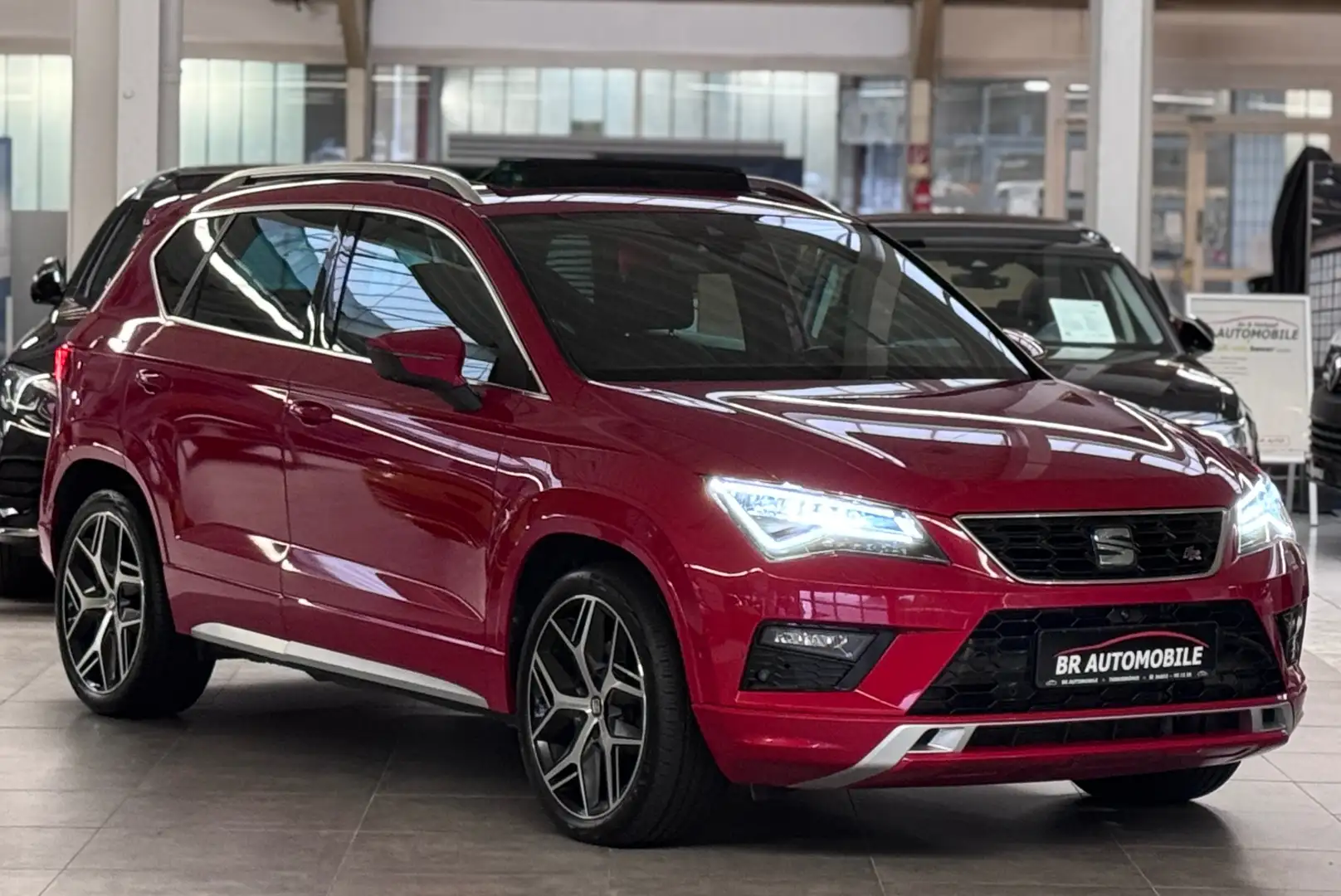 SEAT Ateca FR 4Drive*DSG*AHK*Panorama*LED*Vitrual*19Zoll Rouge - 2