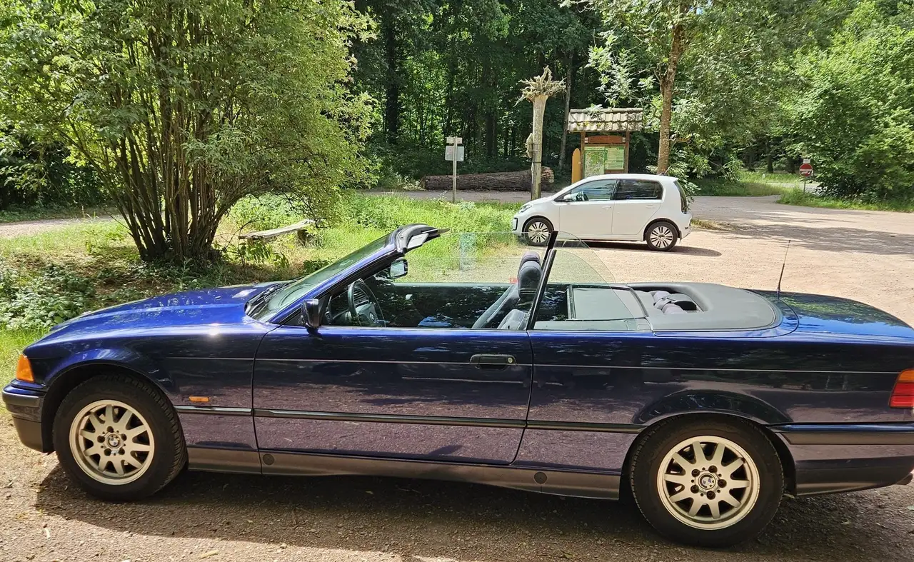 BMW 320i, foto 3