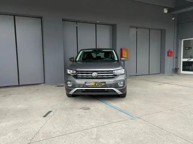 Volkswagen T-Cross view 2