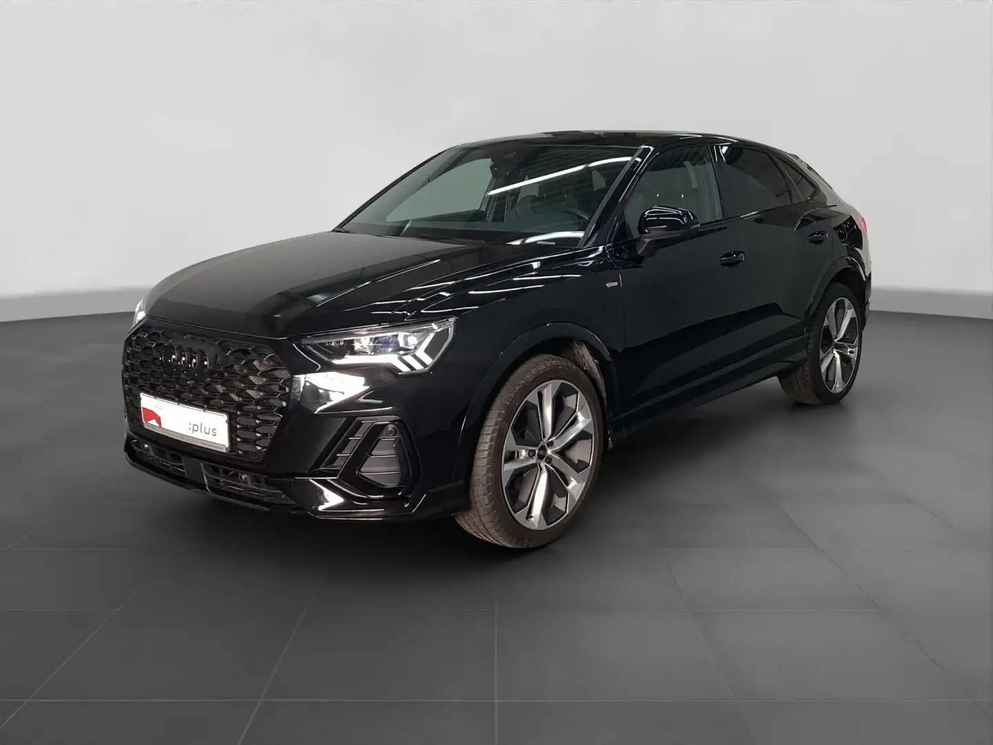 Audi Q3 35 TFSI 2x S LINE NP72 PANO LM20 ST Schwarz - 2