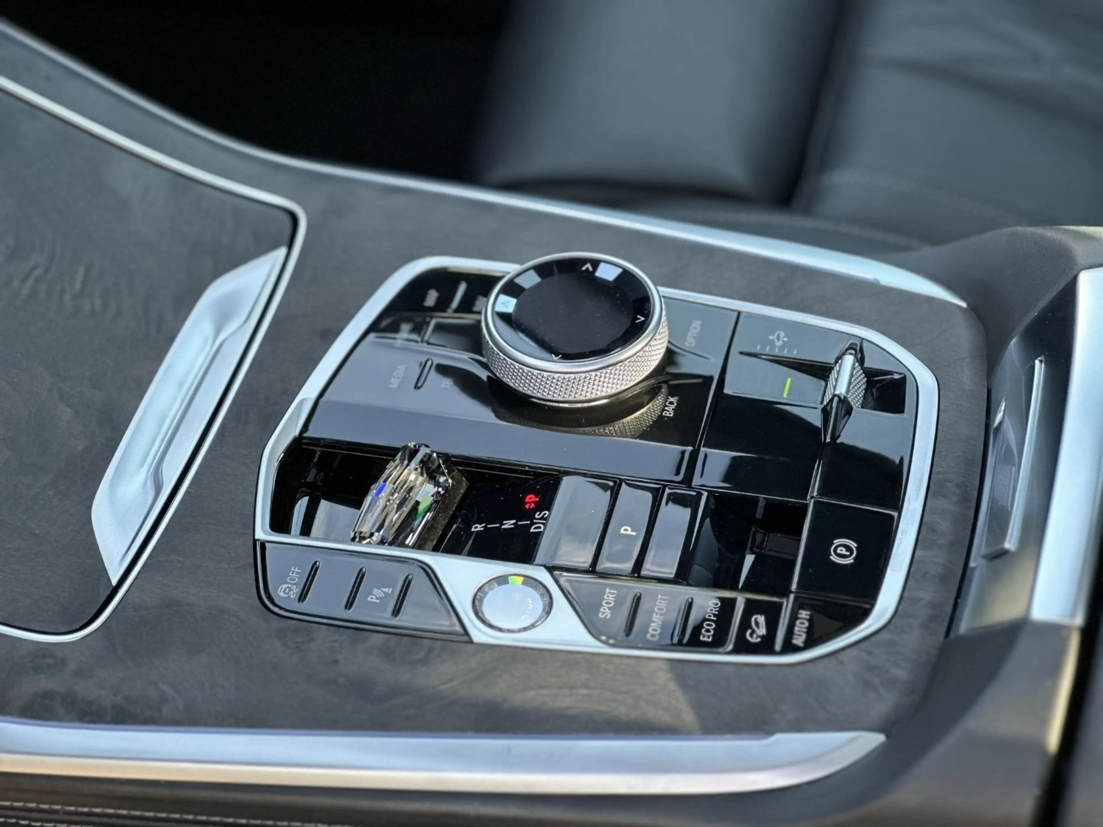 BMW X7 xDrive40d M Sportpaket Gestiksteuerung DAB — photo 12